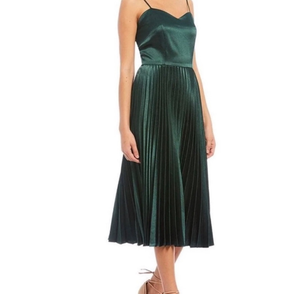 Gianni Bini Midi Pleated Cocktail Dress - Emerald Green